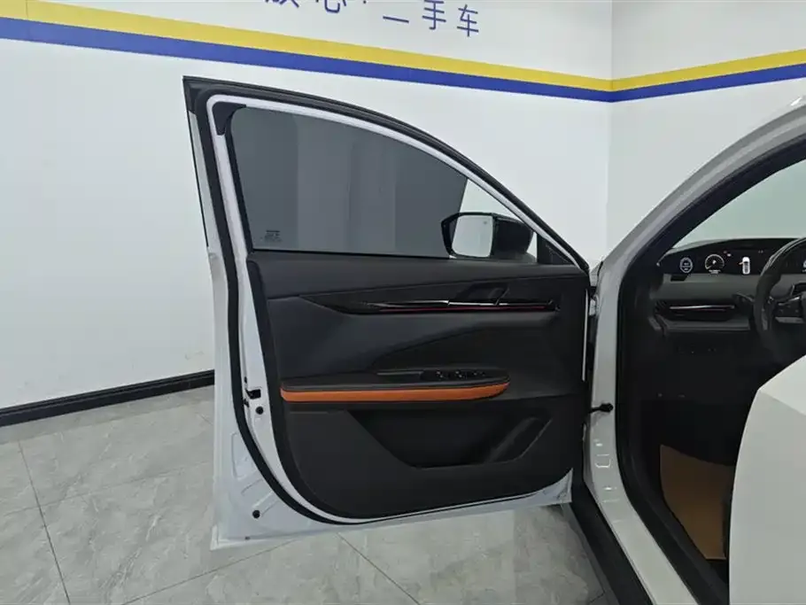 Changan UNI-V 2023 из CN, фото 4