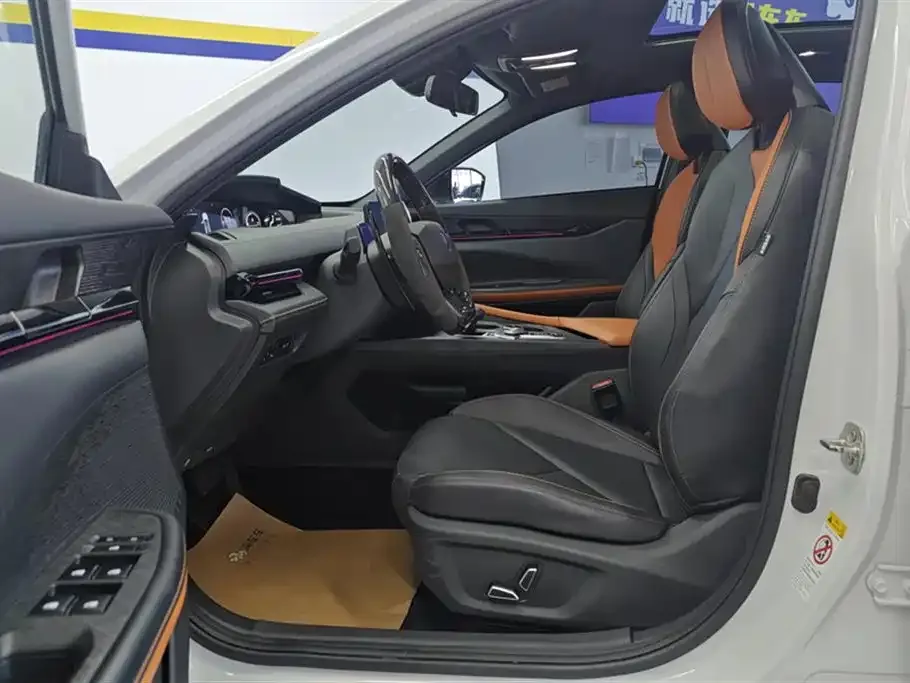 Changan UNI-V 2023 из CN, фото 8