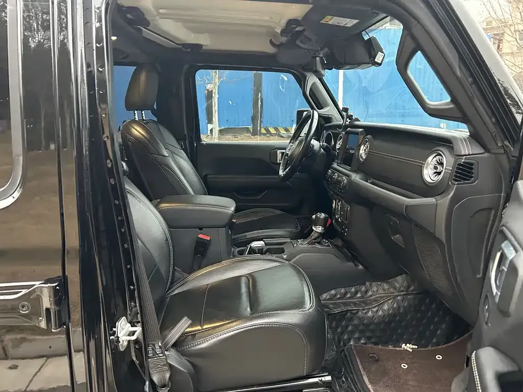 Jeep Wrangler PHEV 2022 из CN, фото 7