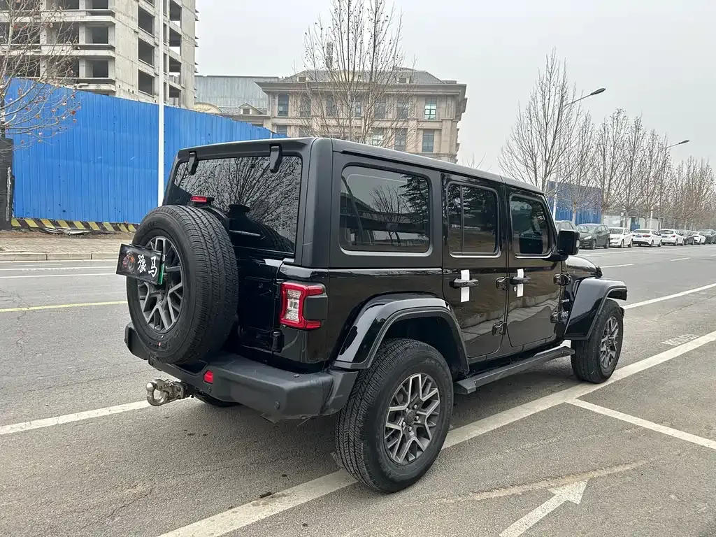 Jeep Wrangler PHEV 2022 из CN, фото 10