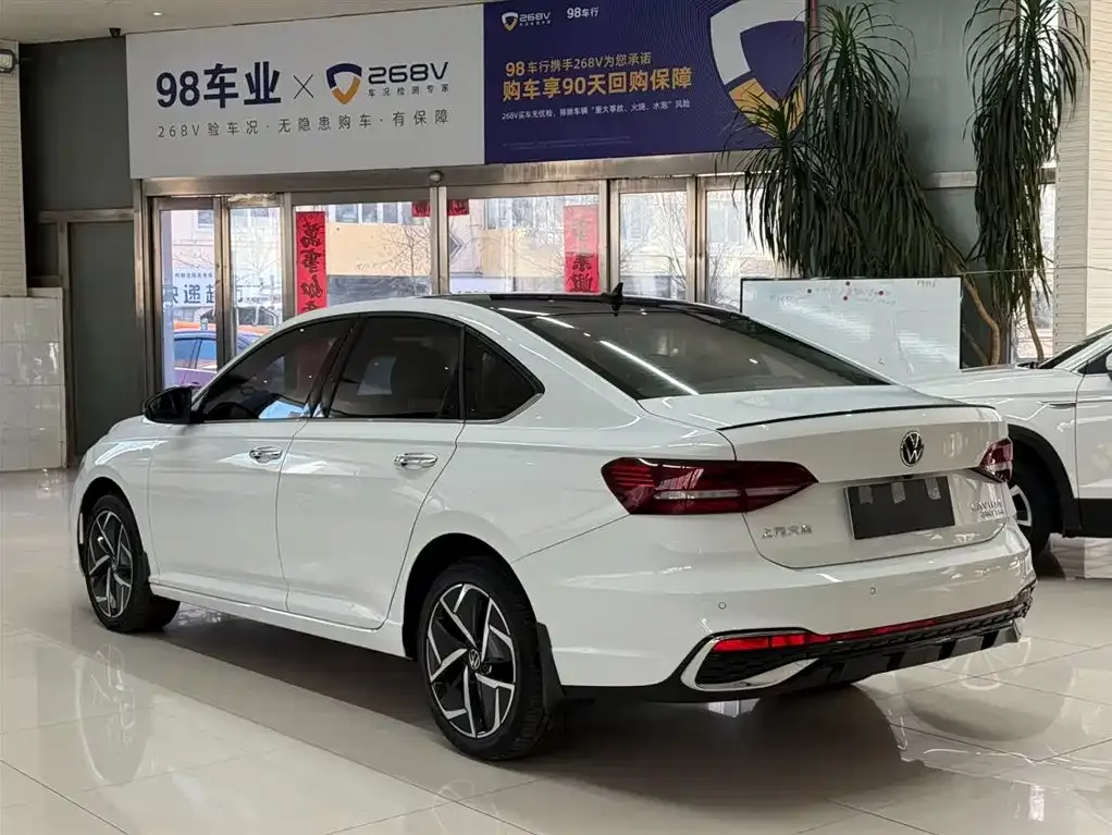 Volkswagen Lavida 2023 из CN, фото 7