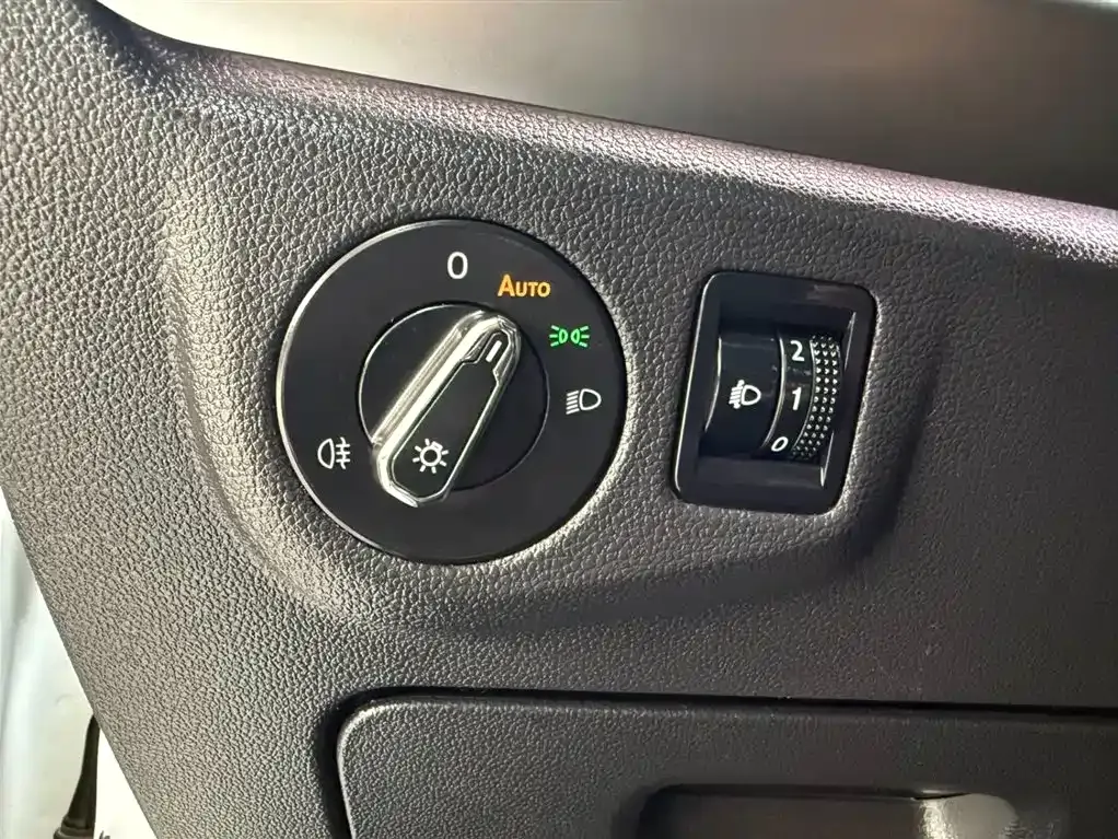 Volkswagen Lavida 2023 из CN, фото 10
