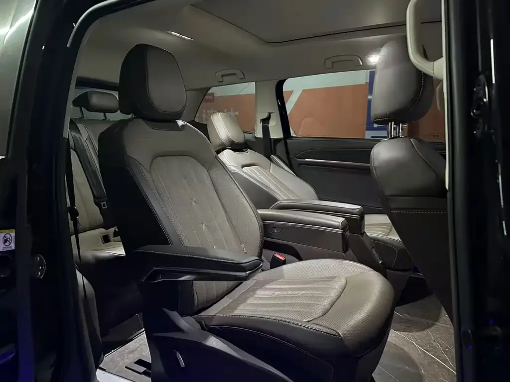 Volkswagen Viloran 2023 из CN, фото 3