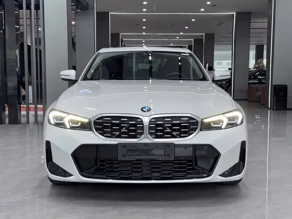 BMW 3 Series 2023 из CN, фото 9