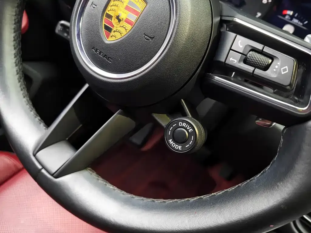 Porsche Macan 2022 из CN, фото 7
