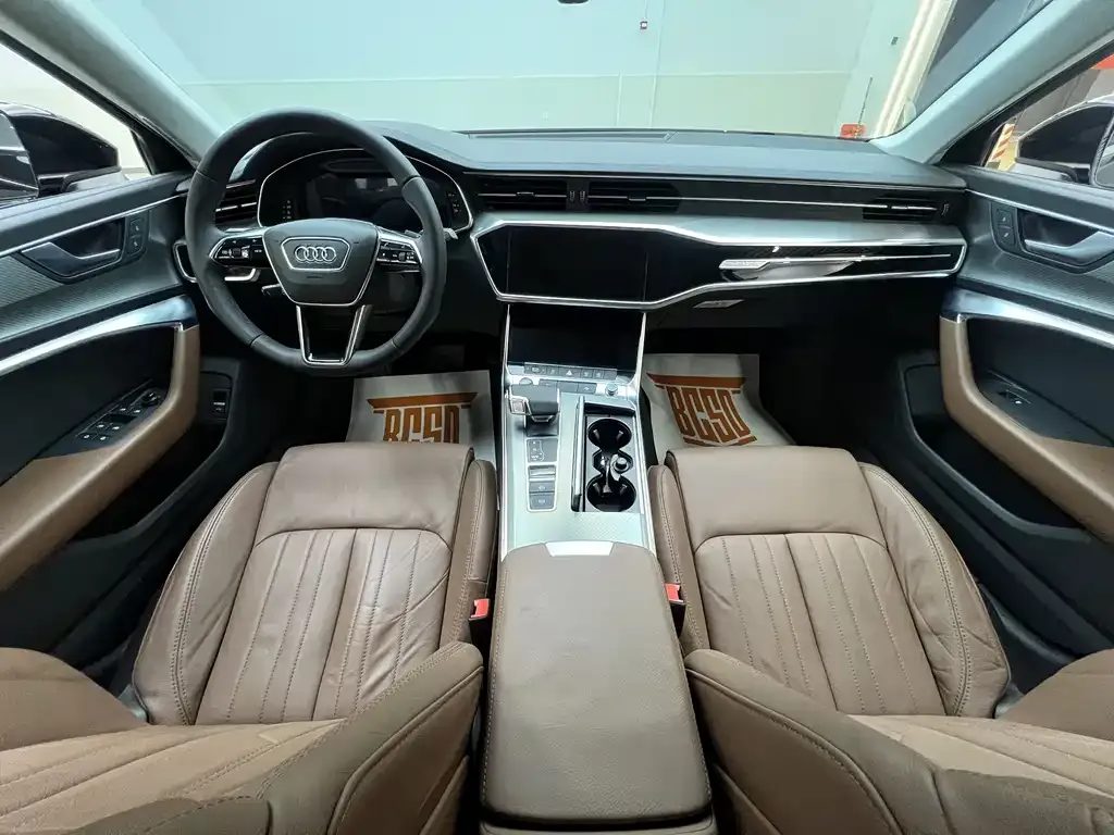 Audi A6L 2021 из CN, фото 2