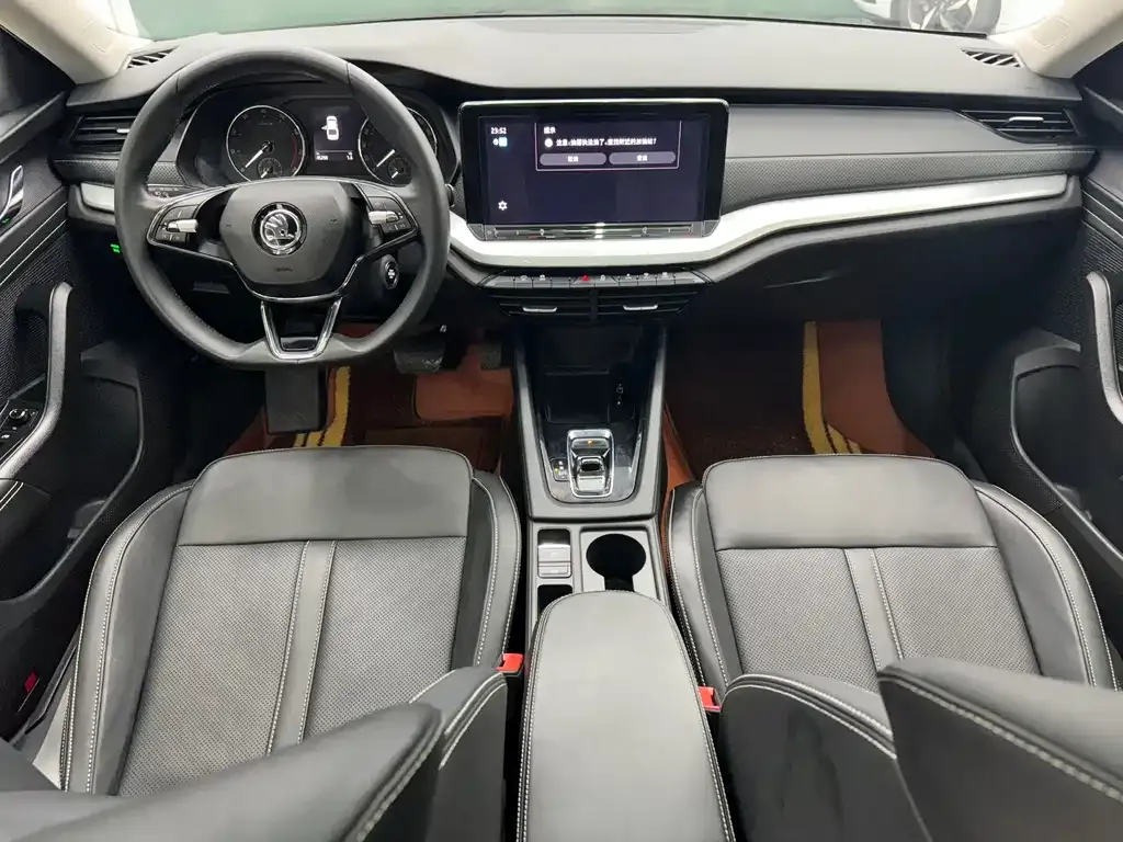 Skoda Octavia 2023 из CN, фото 8