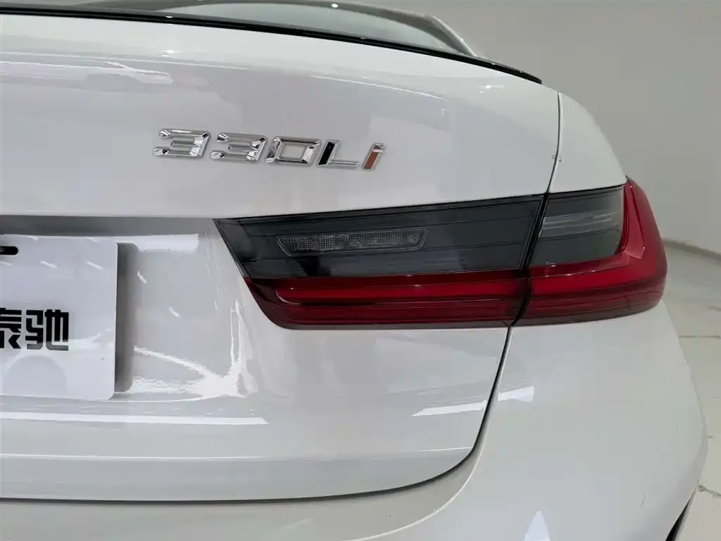 BMW 3 Series 2023 из CN, фото 3