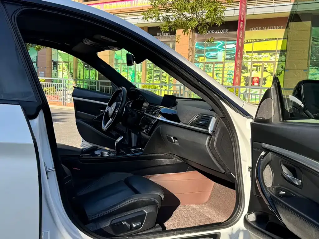 BMW 3 Series GT 2021 из CN, фото 6