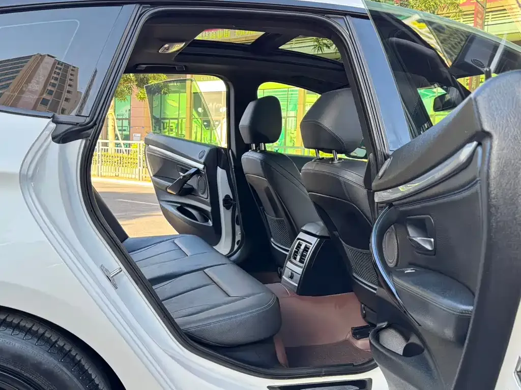 BMW 3 Series GT 2021 из CN, фото 8