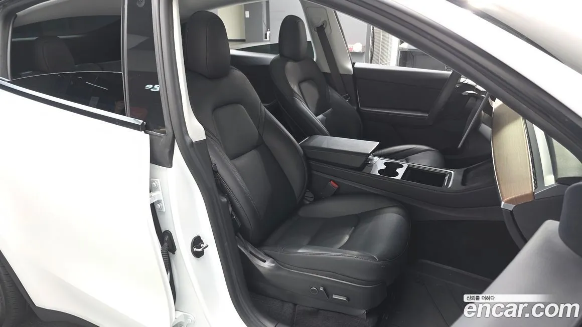 Tesla Model Y 2021 из KR, фото 5