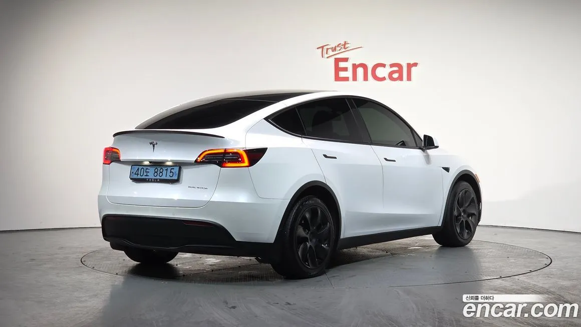Tesla Model Y 2021 из KR, фото 2