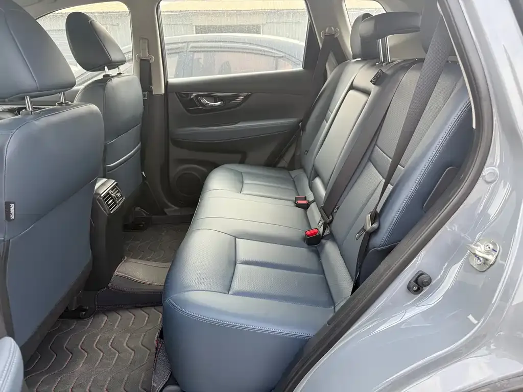 Nissan X-Trail 2025 из CN, фото 5