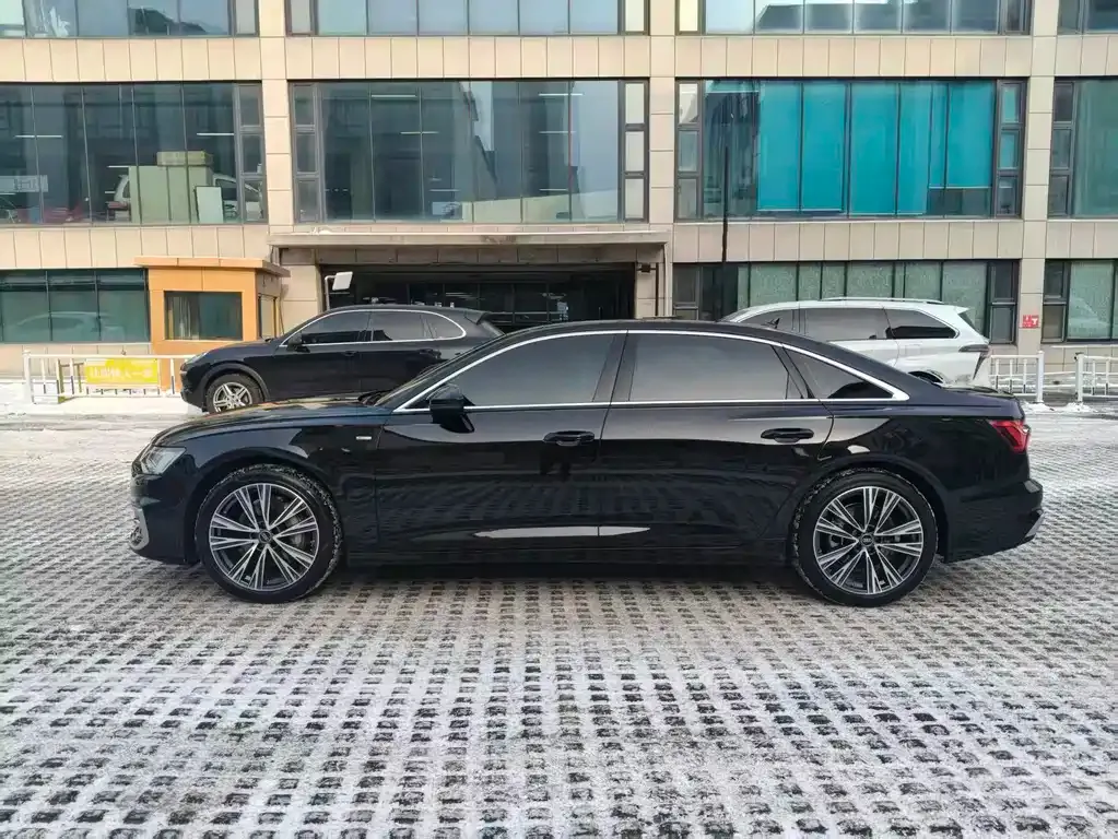 Audi A6L 2024 из CN, фото 3