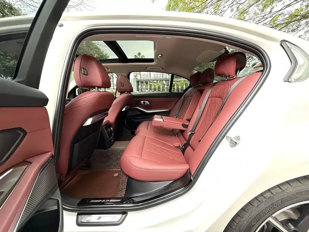 BMW 3 Series 2022 из CN, фото 3