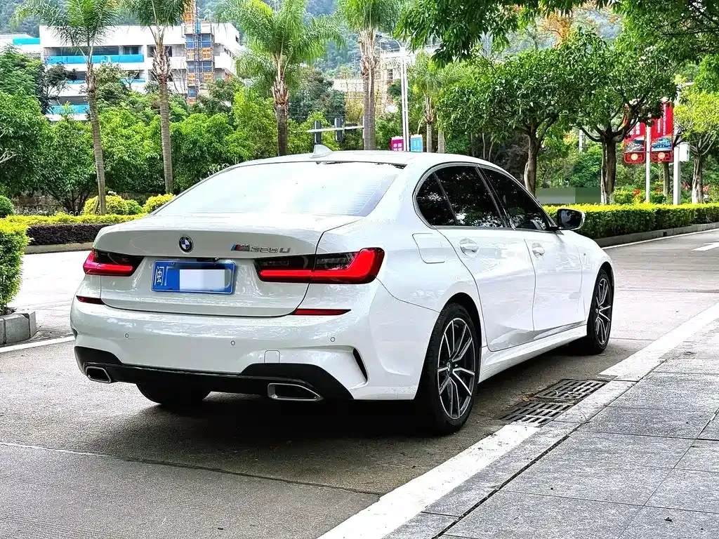 BMW 3 Series 2022 из CN, фото 5