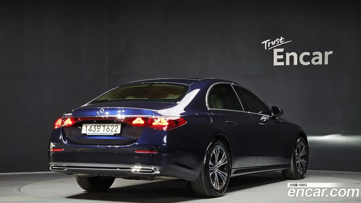 Mercedes-Benz E-Class 2024 из KR, фото 2