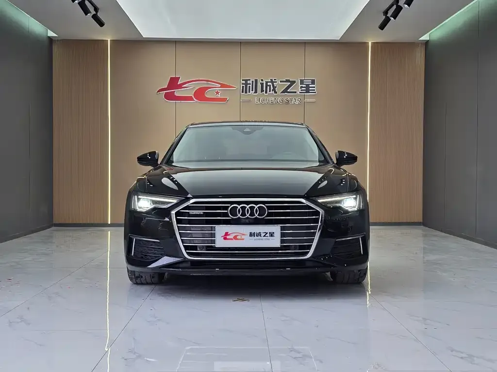 Audi A6L 2021 из CN, фото 9