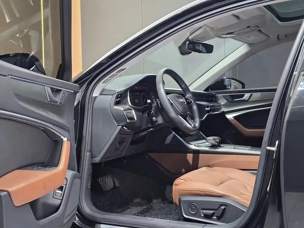 Audi A6L 2021 из CN, фото 7