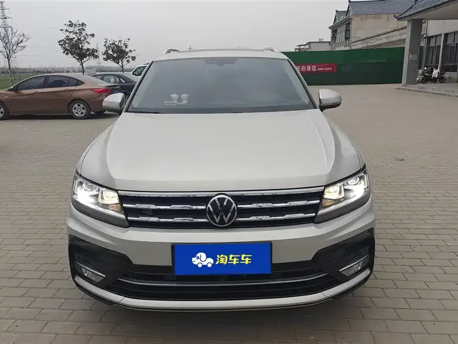 Volkswagen Tiguan L 2021 из CN, фото 2