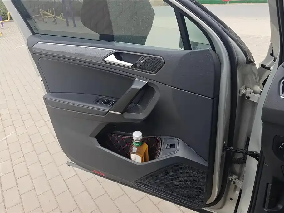 Volkswagen Tiguan L 2021 из CN, фото 3
