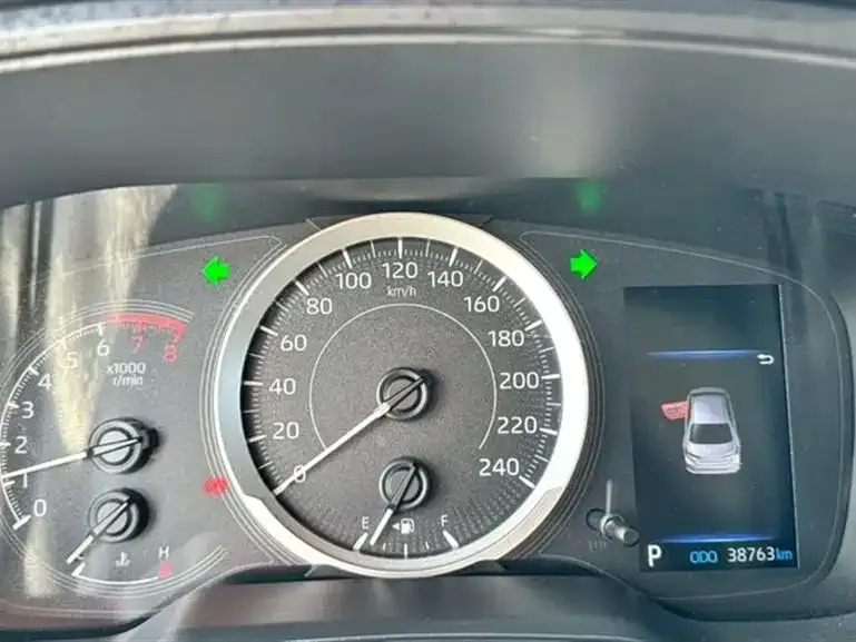 Toyota Corolla 2022 из CN, фото 9