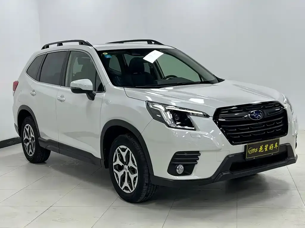 Subaru Forester 2023 из CN, фото 3