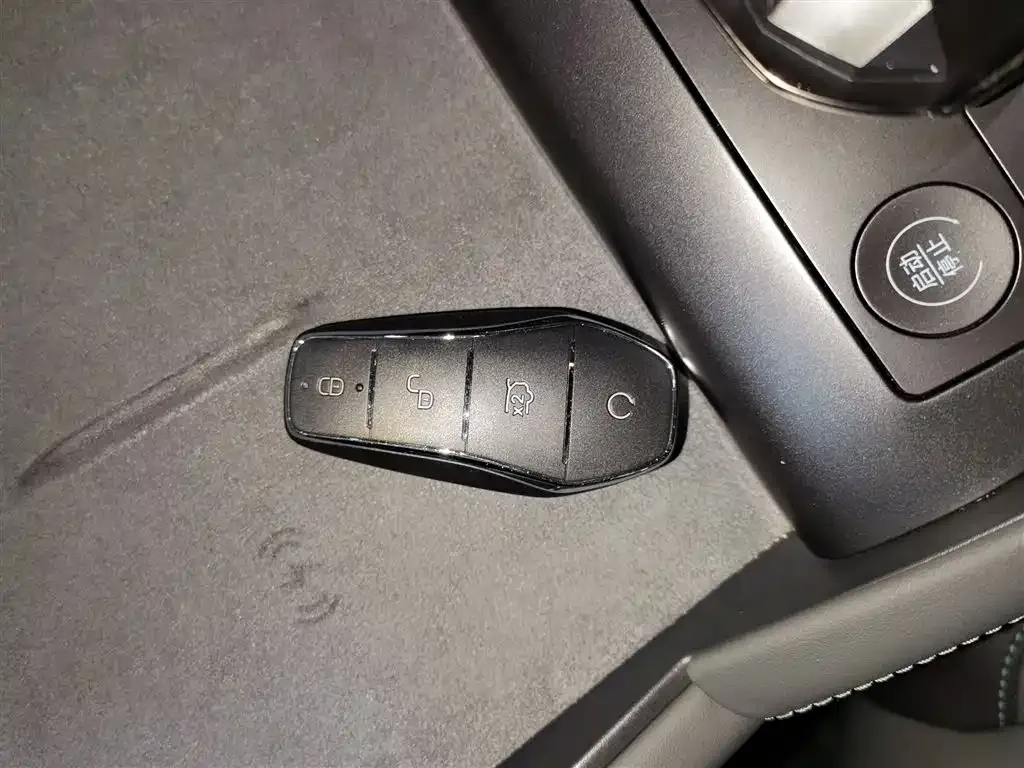 BYD Qin PLUS 2025 из CN, фото 10