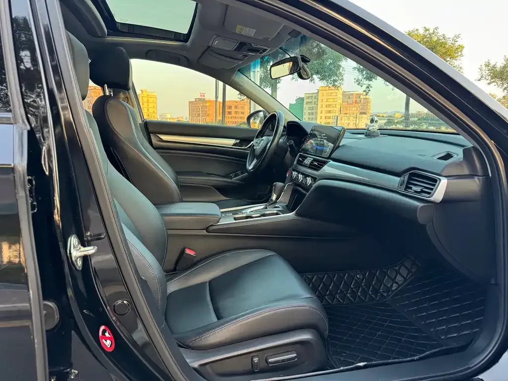 Honda Accord 2022 из CN, фото 7