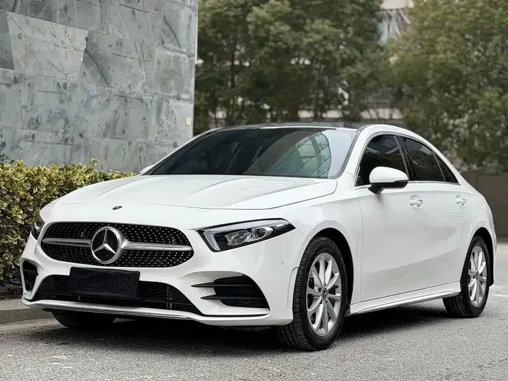 Mercedes-Benz A-Class — фото 1