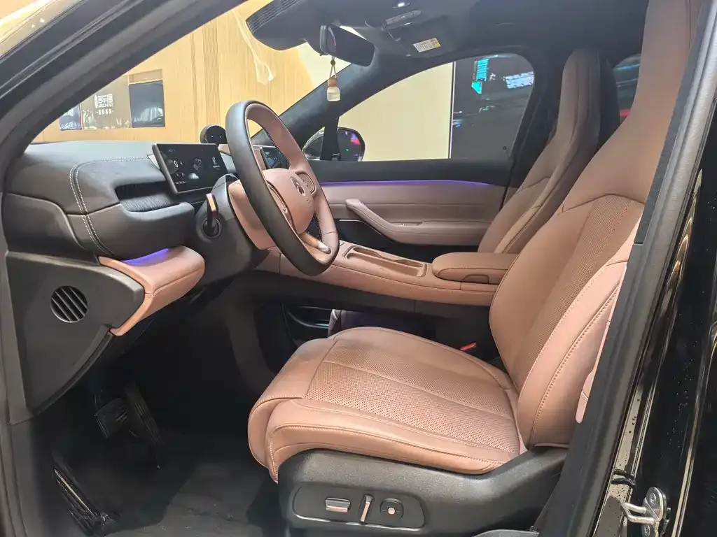 NIO EC6 2025 из CN, фото 4