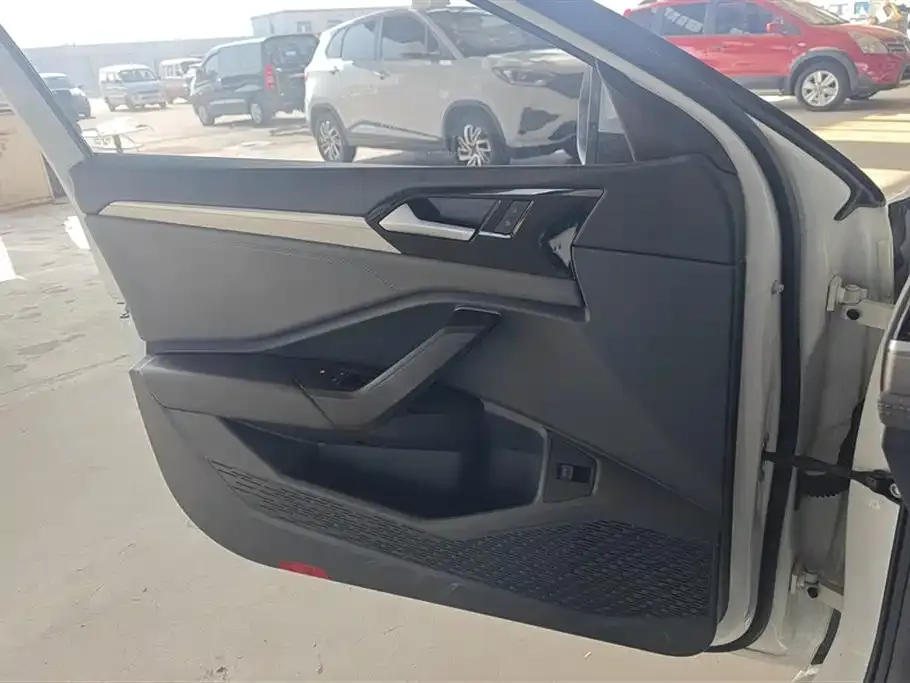 Volkswagen Sagitar 2021 из CN, фото 6