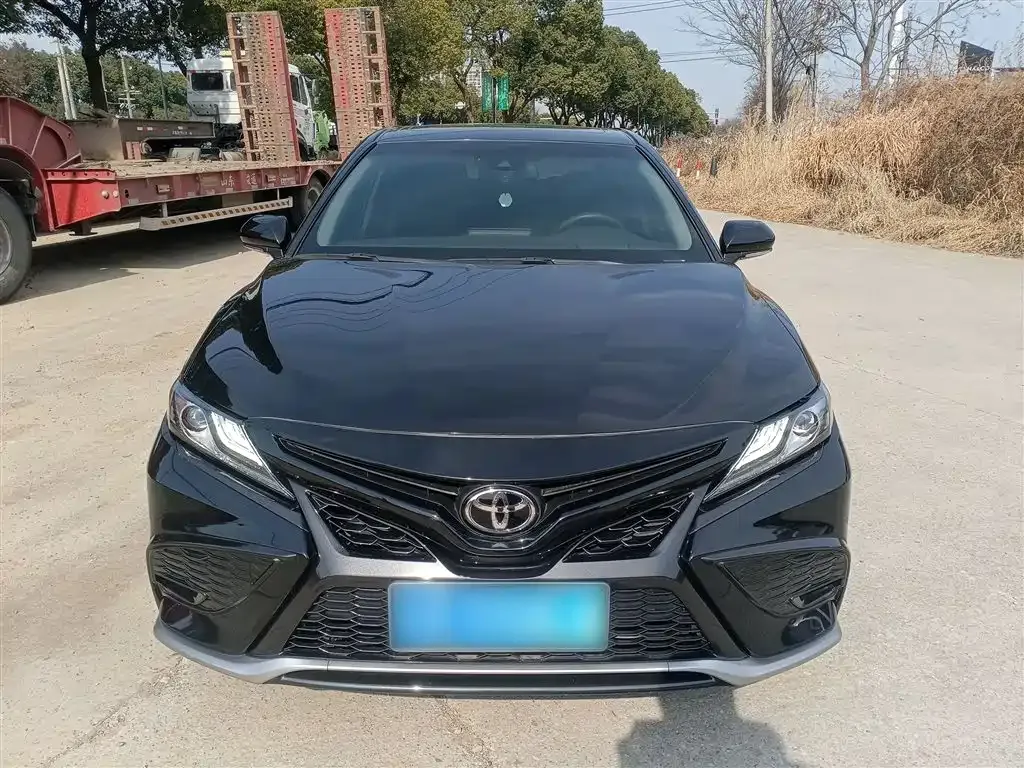 Toyota Camry 2023 из CN, фото 10