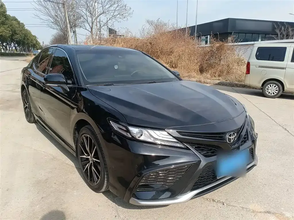 Toyota Camry 2023 из CN, фото 3