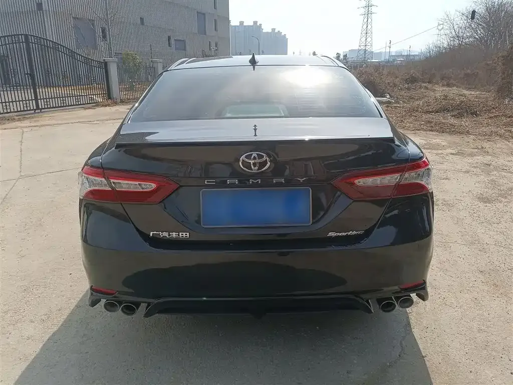 Toyota Camry 2023 из CN, фото 8
