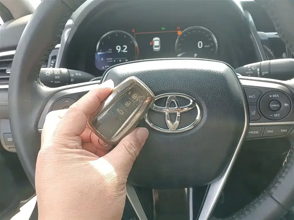 Toyota Camry 2023 из CN, фото 4