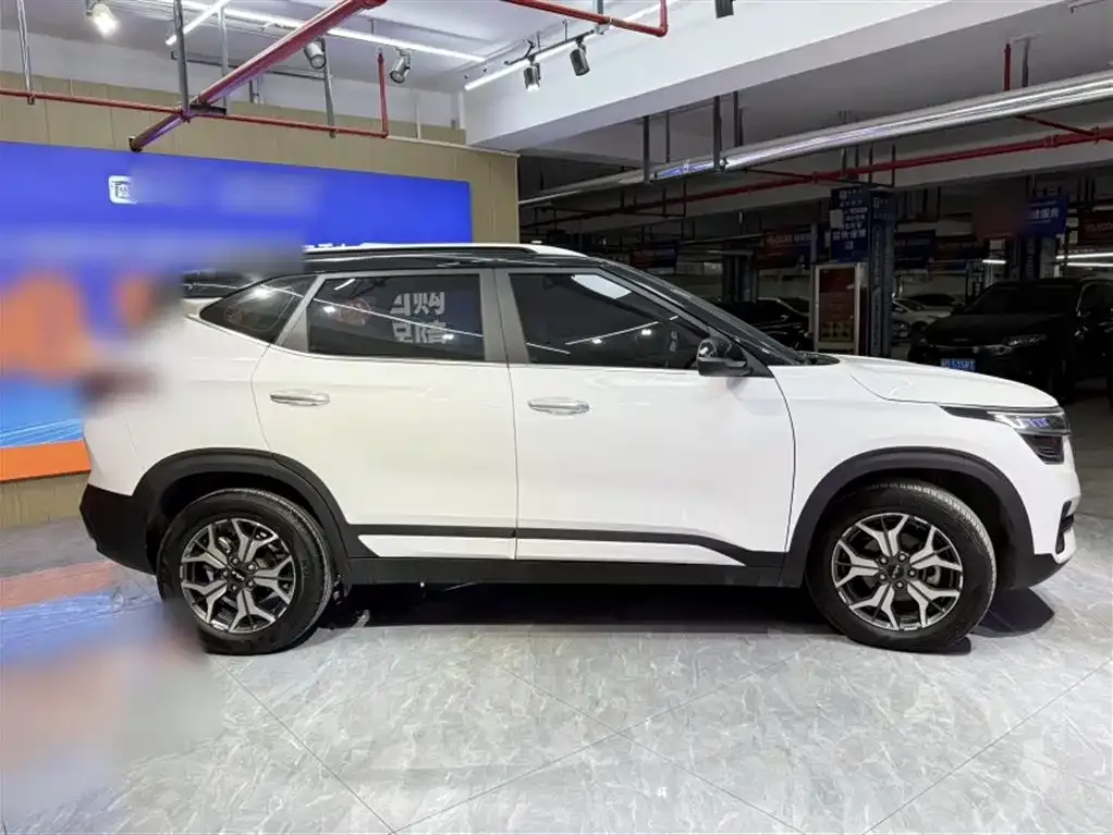 Kia KX3 2021 из CN, фото 6