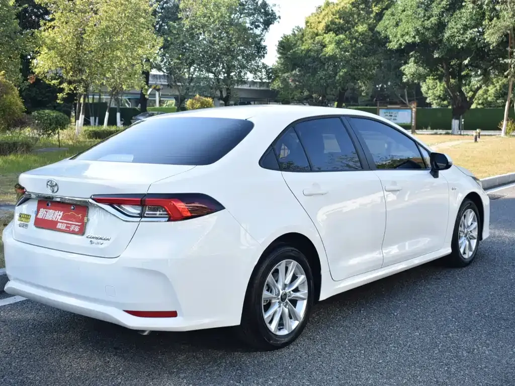 Toyota Corolla 2025 из CN, фото 2