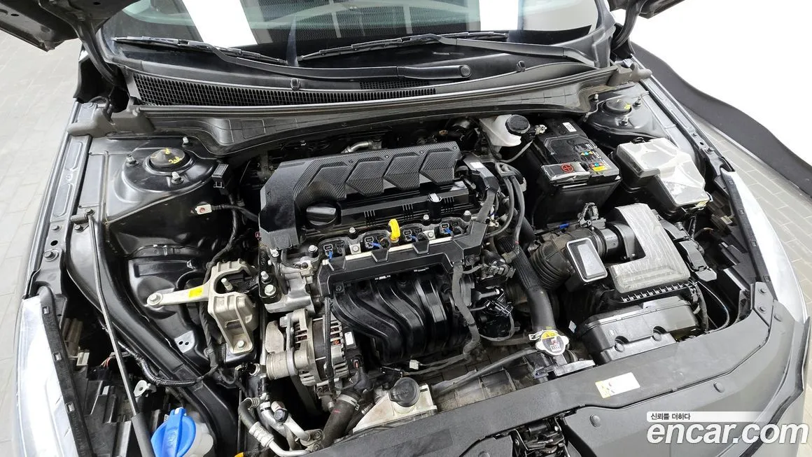 Hyundai AVANTE 2023 из KR, фото 9
