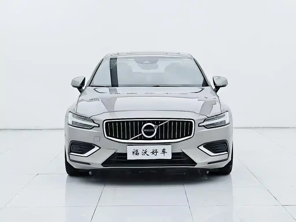 Volvo S60 2021 из CN, фото 8