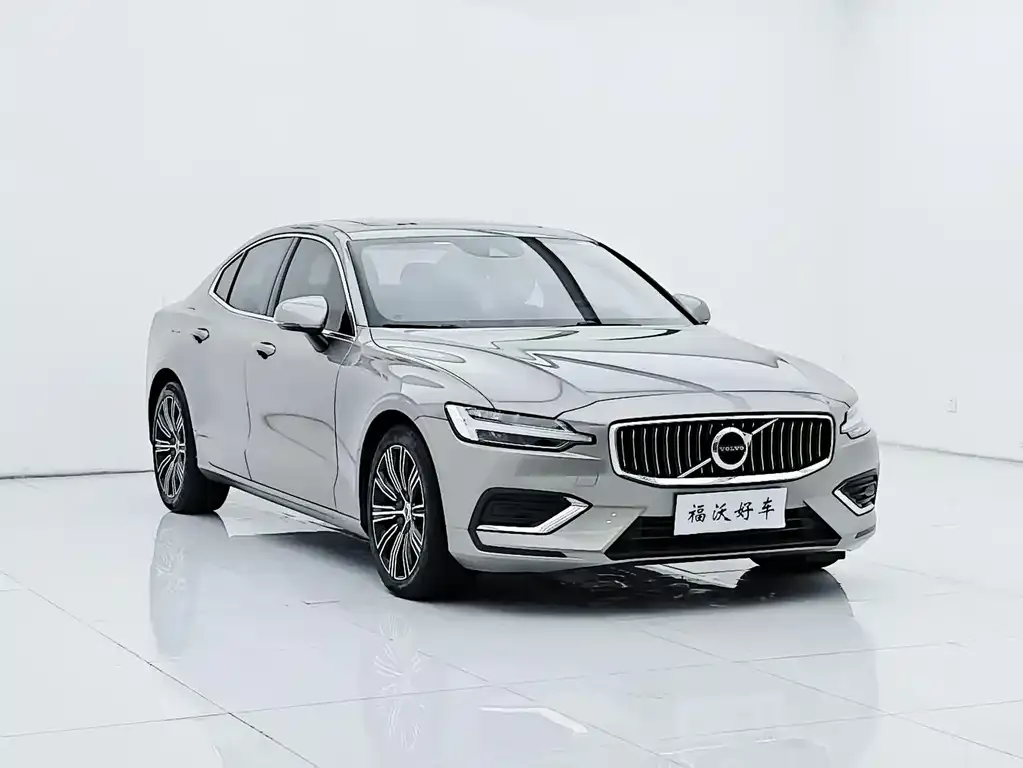 Volvo S60 2021 из CN, фото 4