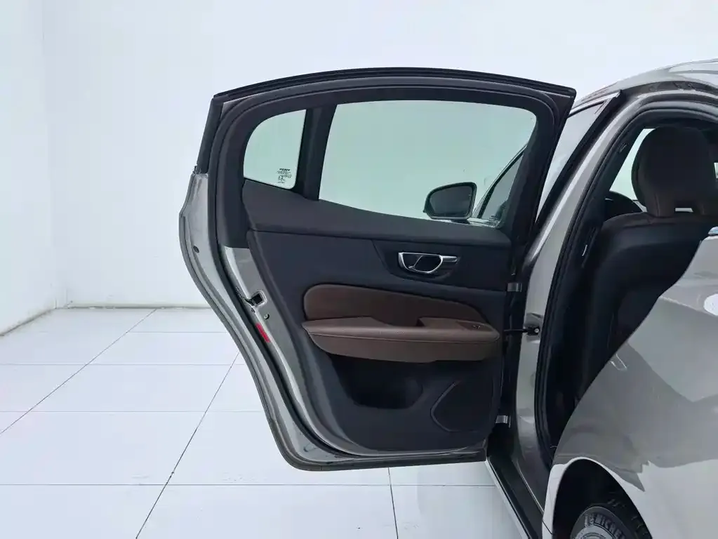Volvo S60 2021 из CN, фото 5