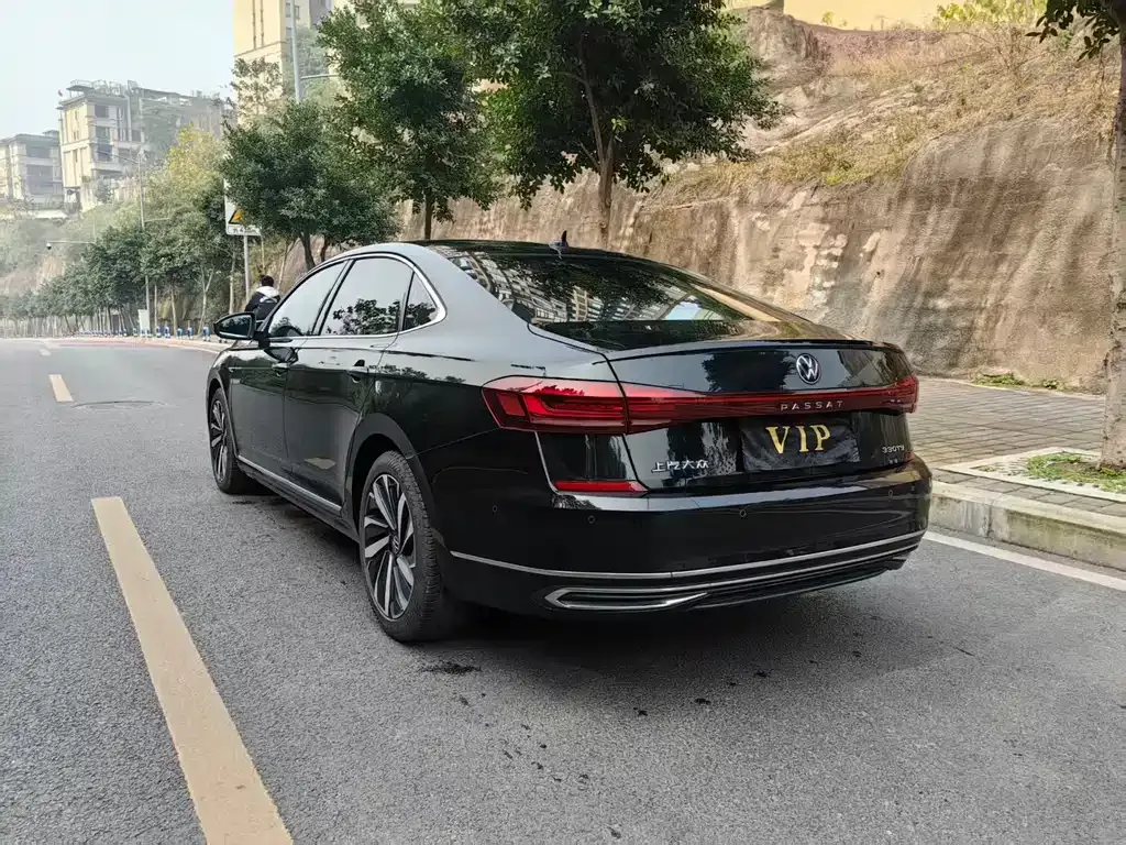 Volkswagen Passat 2022 из CN, фото 8
