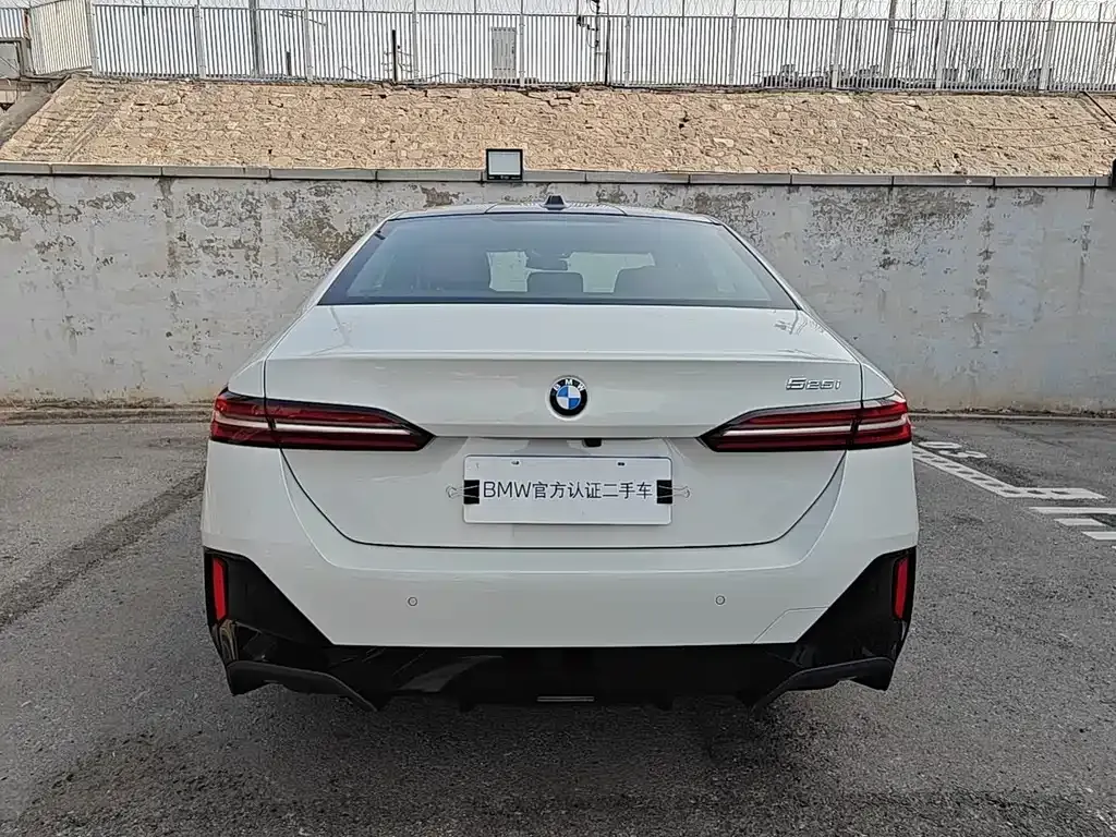 BMW 5 Series (Import) 2025 из CN, фото 6