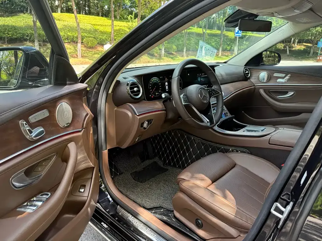 Mercedes-Benz E-Class 2022 из CN, фото 8