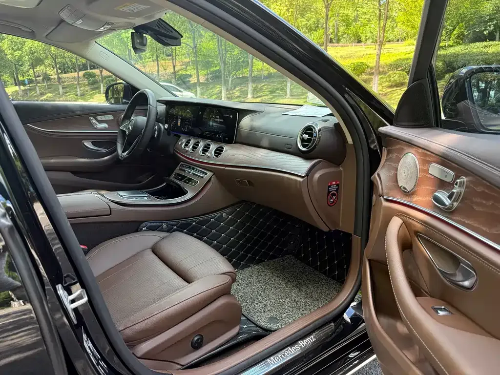 Mercedes-Benz E-Class 2022 из CN, фото 6