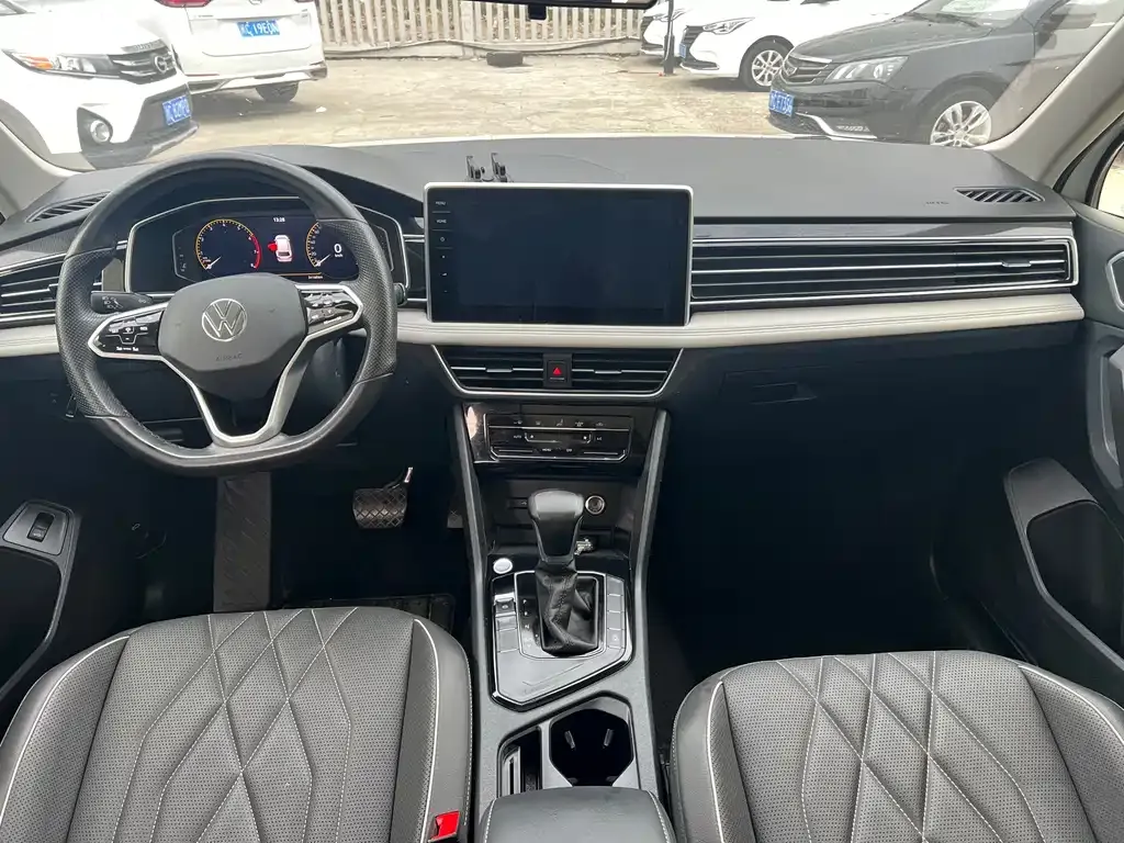 Volkswagen Tiguan L 2023 из CN, фото 6