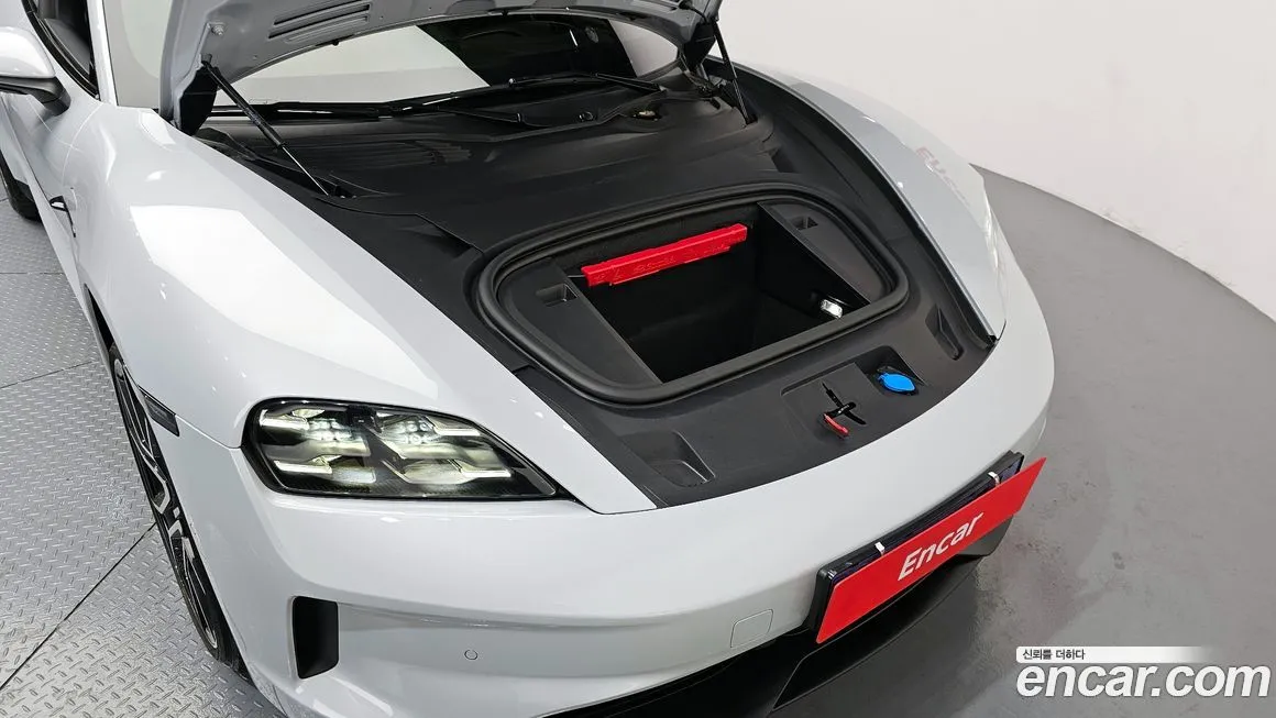 Porsche Taycan 2025 из KR, фото 9