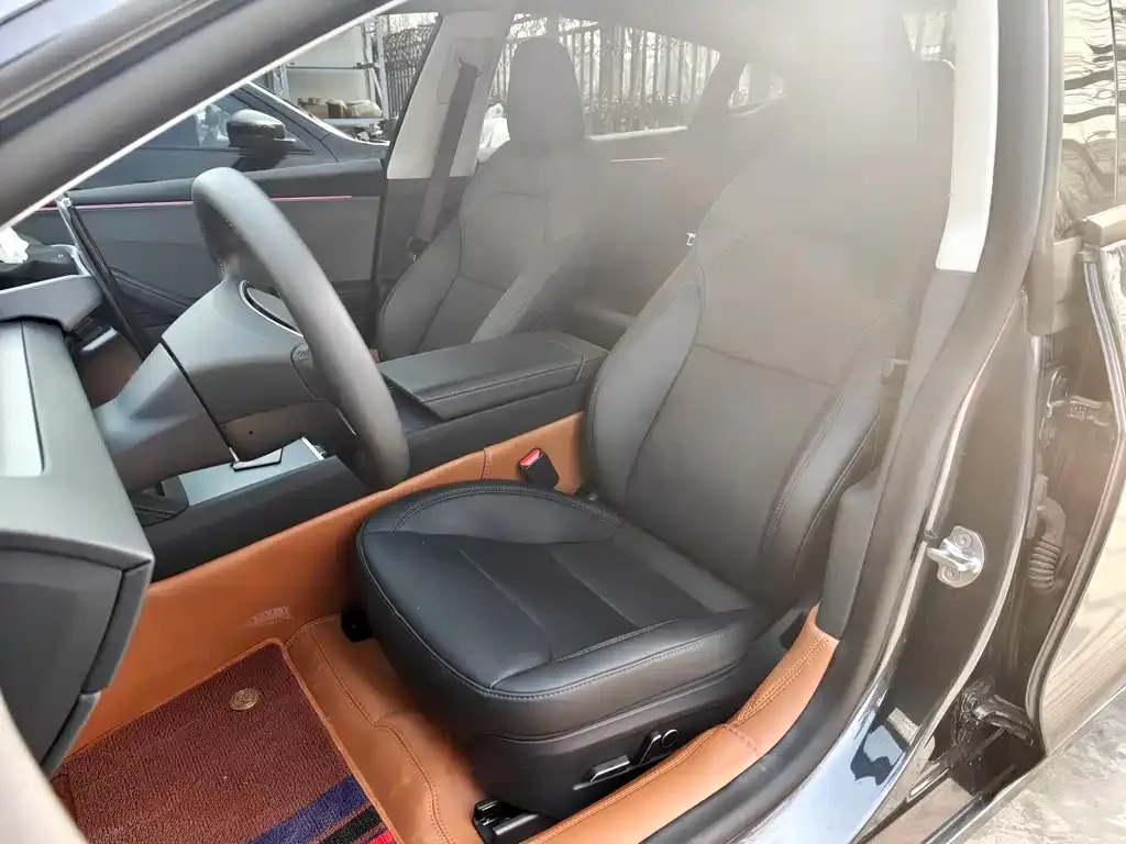Tesla Model 3 2025 из CN, фото 5