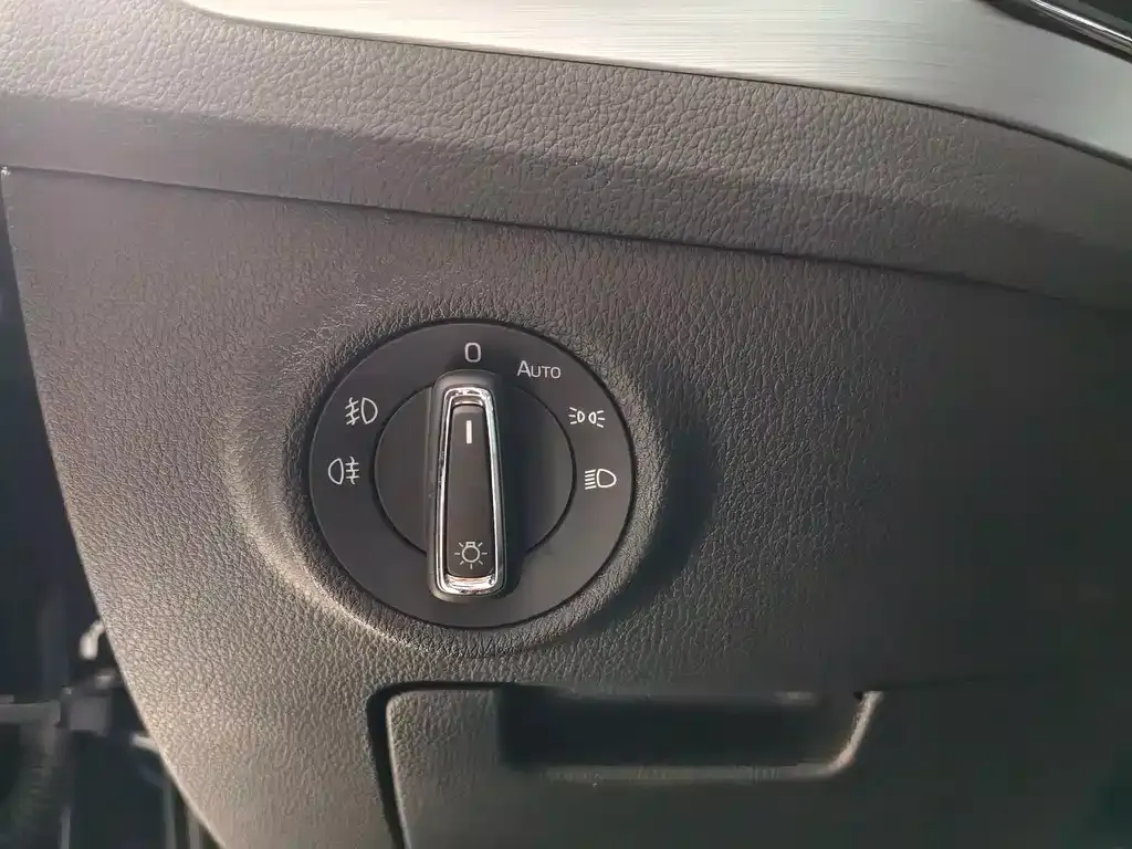 Skoda Superb 2023 из CN, фото 4